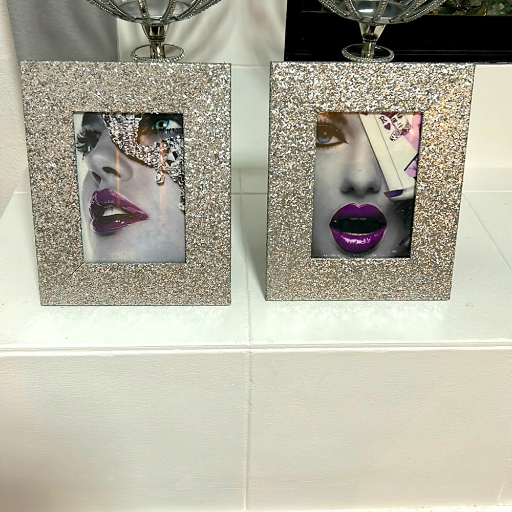 Two Sliver Glitter 5x7 Picture Frames